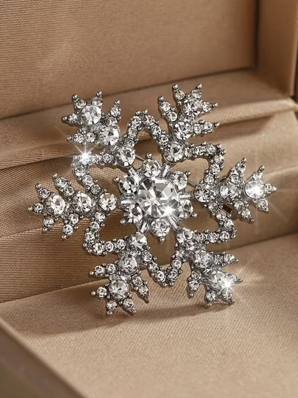 Exquisite Seasonal Yule Time Holiday Xmas White Snowflake Brooch w Rhinestones
